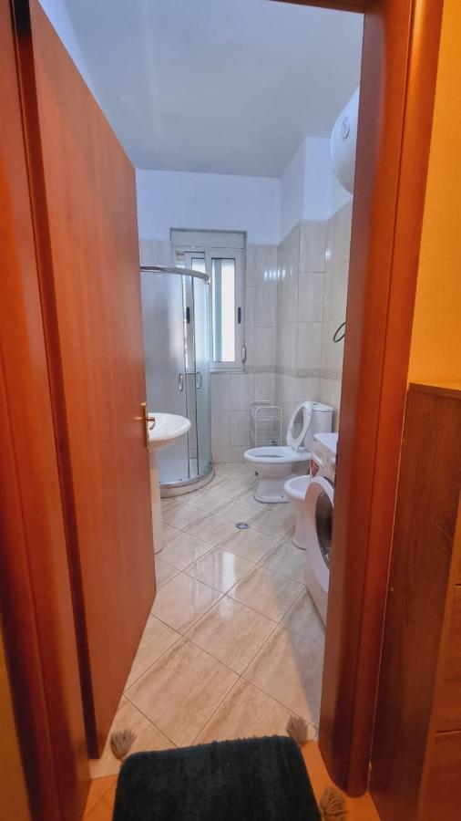 Liqeni Thate, Tirane Apartment Ngoại thất bức ảnh